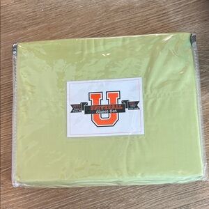 Universal Lime Green Sheet Set
